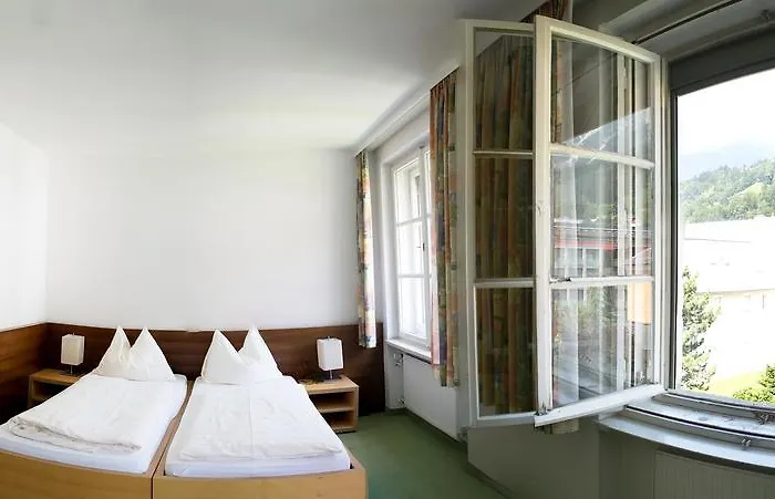 Haus Marillac בית הארחה 2*