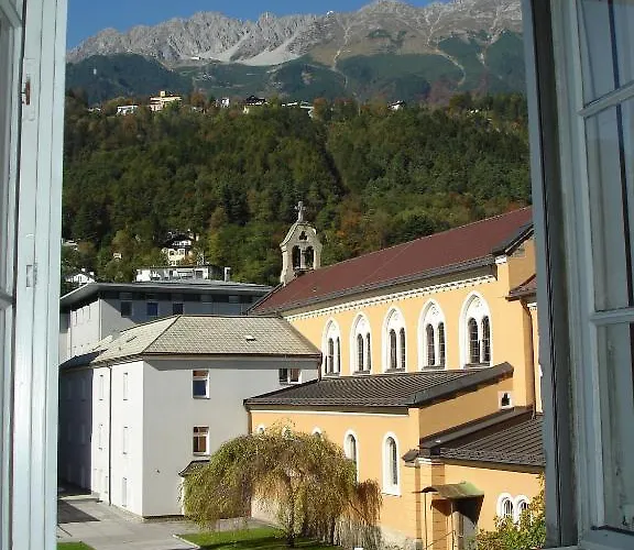 Haus Marillac בית הארחה 2*