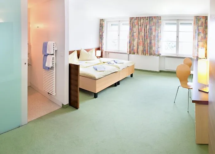 Haus Marillac בית הארחה 2*