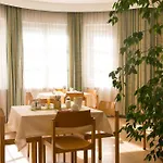 Pensionat Haus Marillac 2*